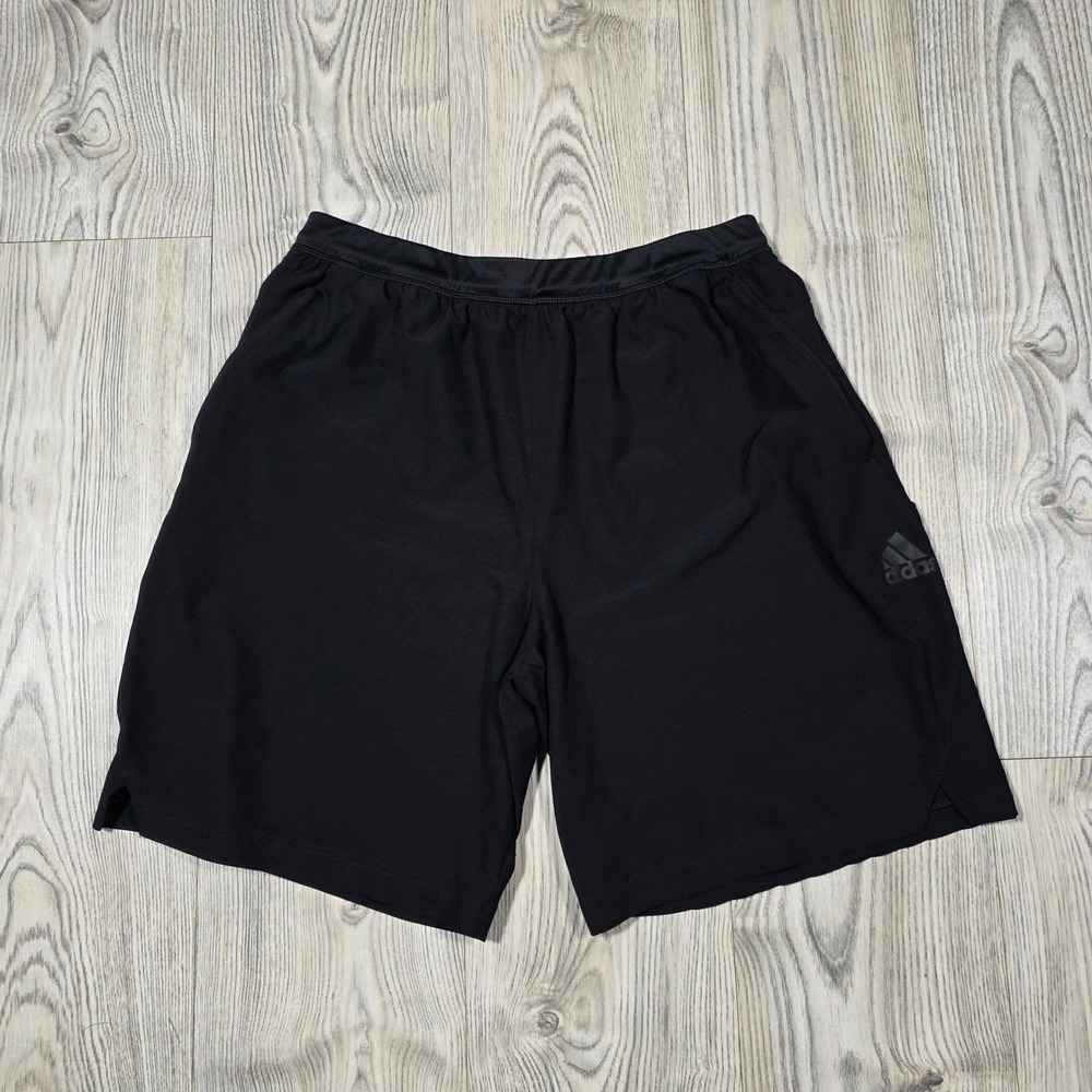 Adidas adidas Men's AEROREADY Training Shorts in Black - Size Large